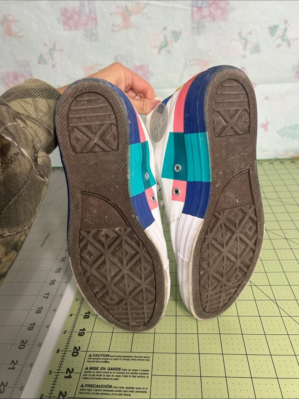 White High-Top Sneakers with Color Block Accent